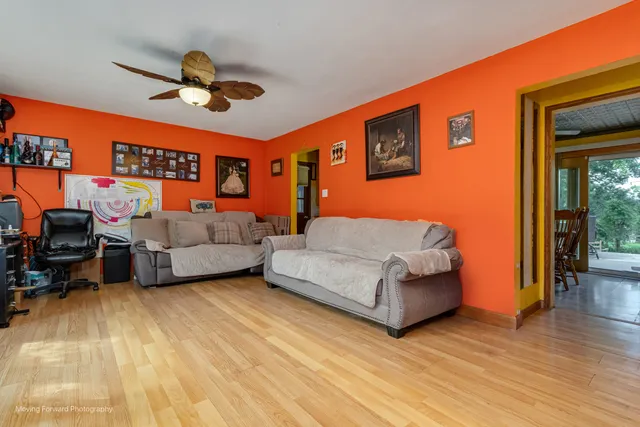 $374,900 | 7254 Fair Elms Avenue, Burr Ridge, IL 60527