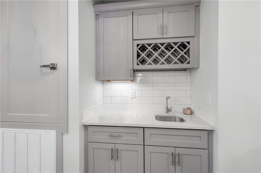 776 Moanalua Way, Unit 101 Diamondhead, MS 39525 - Photo 13 of 39