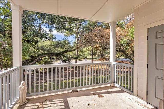 $265,000 | 776 Moanalua Way, Unit 101, Diamondhead, MS 39525