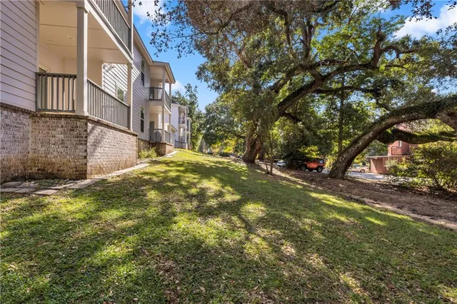 $265,000 | 776 Moanalua Way, Unit 101, Diamondhead, MS 39525