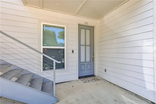$265,000 | 776 Moanalua Way, Unit 101, Diamondhead, MS 39525