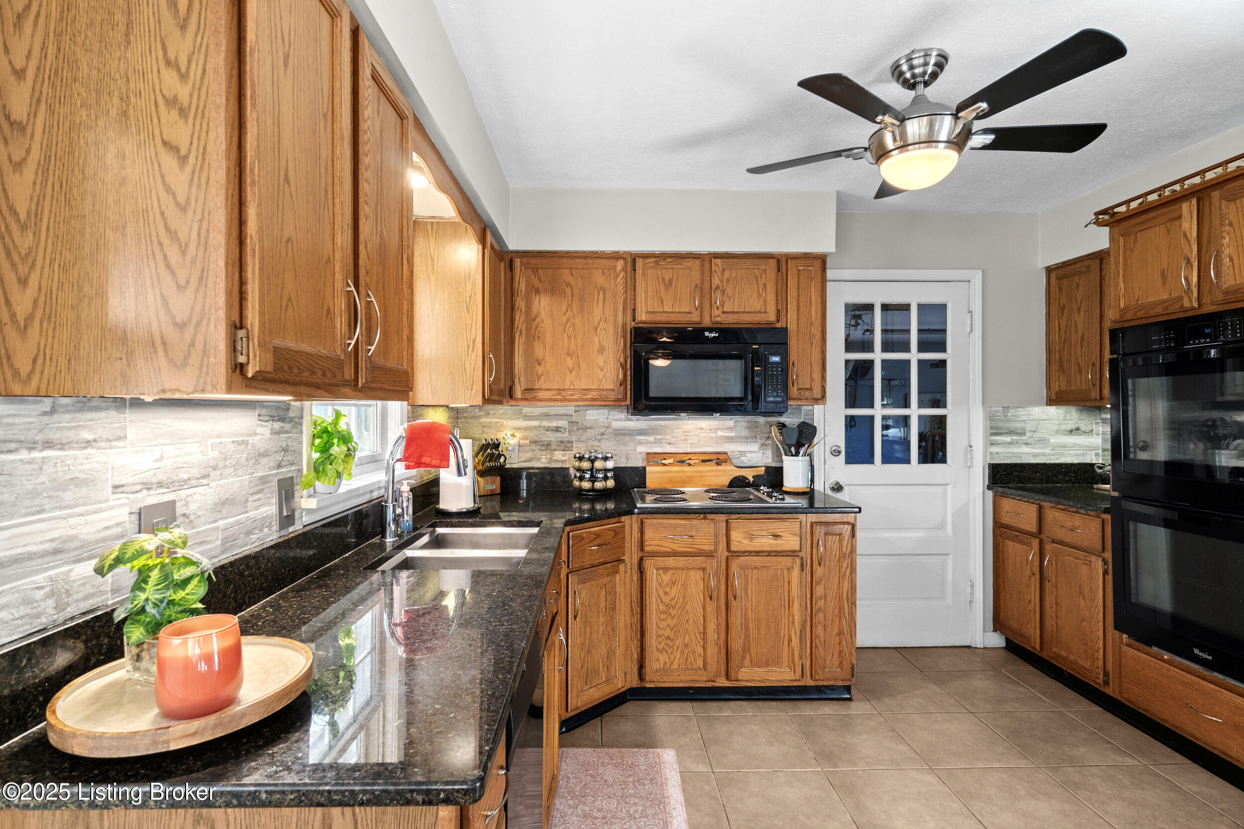 6614 Hollow Tree Road Louisville, KY 40228 - Photo 21 of 56 DSC07794
