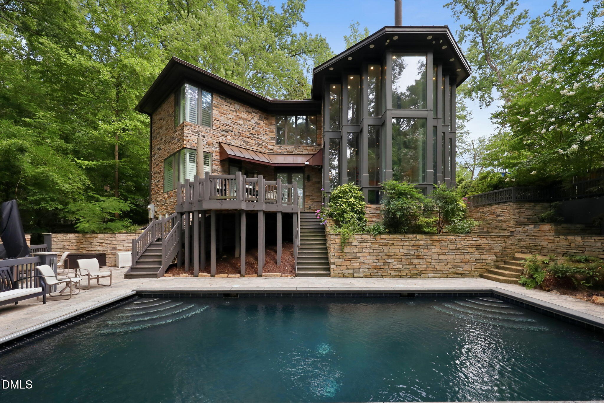 2828 Exeter Circle Raleigh, NC 27608 - Photo 2 of 67