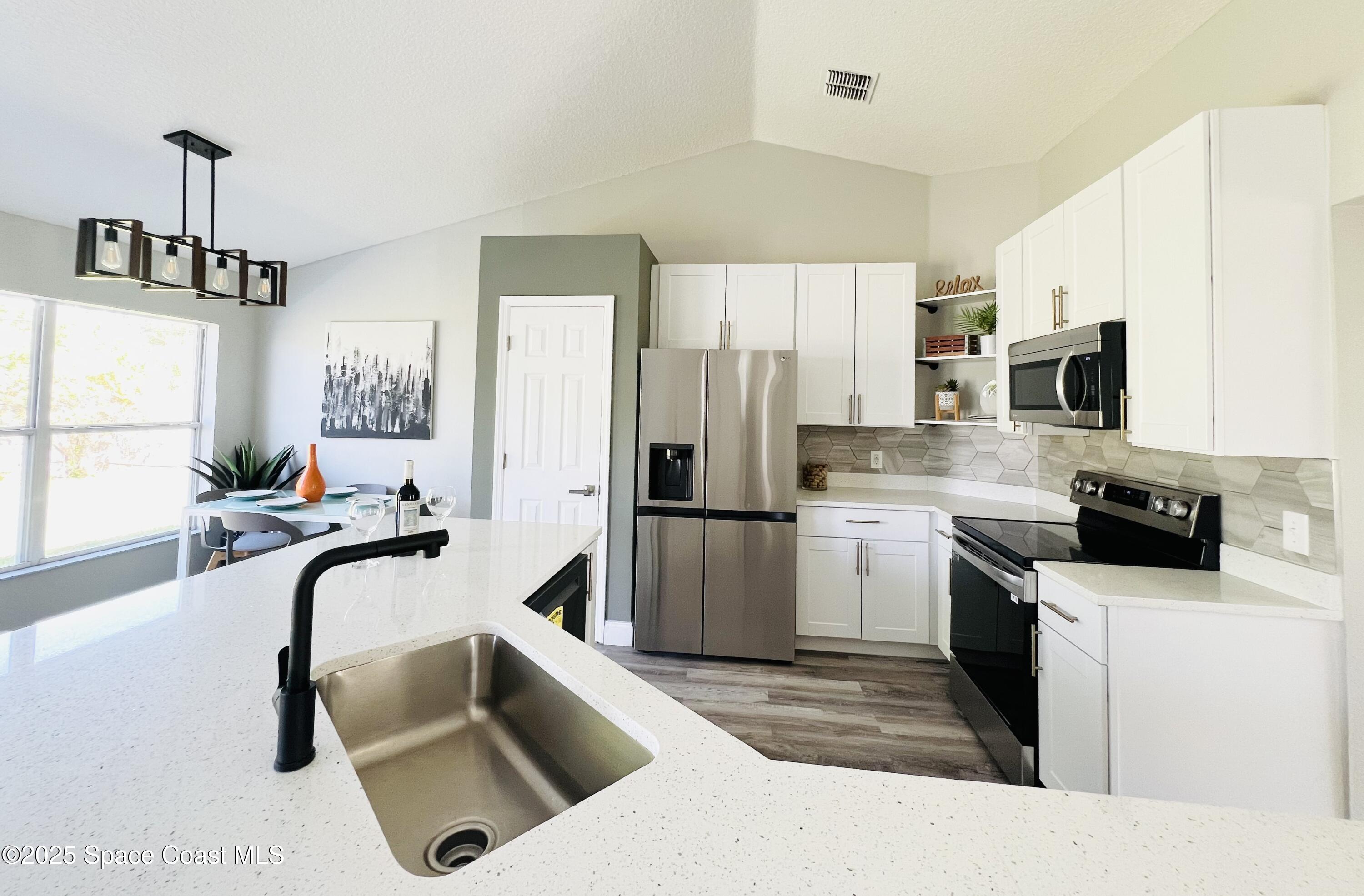 1271 Rabbit Street Southeast Palm Bay, FL 32909 - Photo 8 of 18 IMG_1212_Original