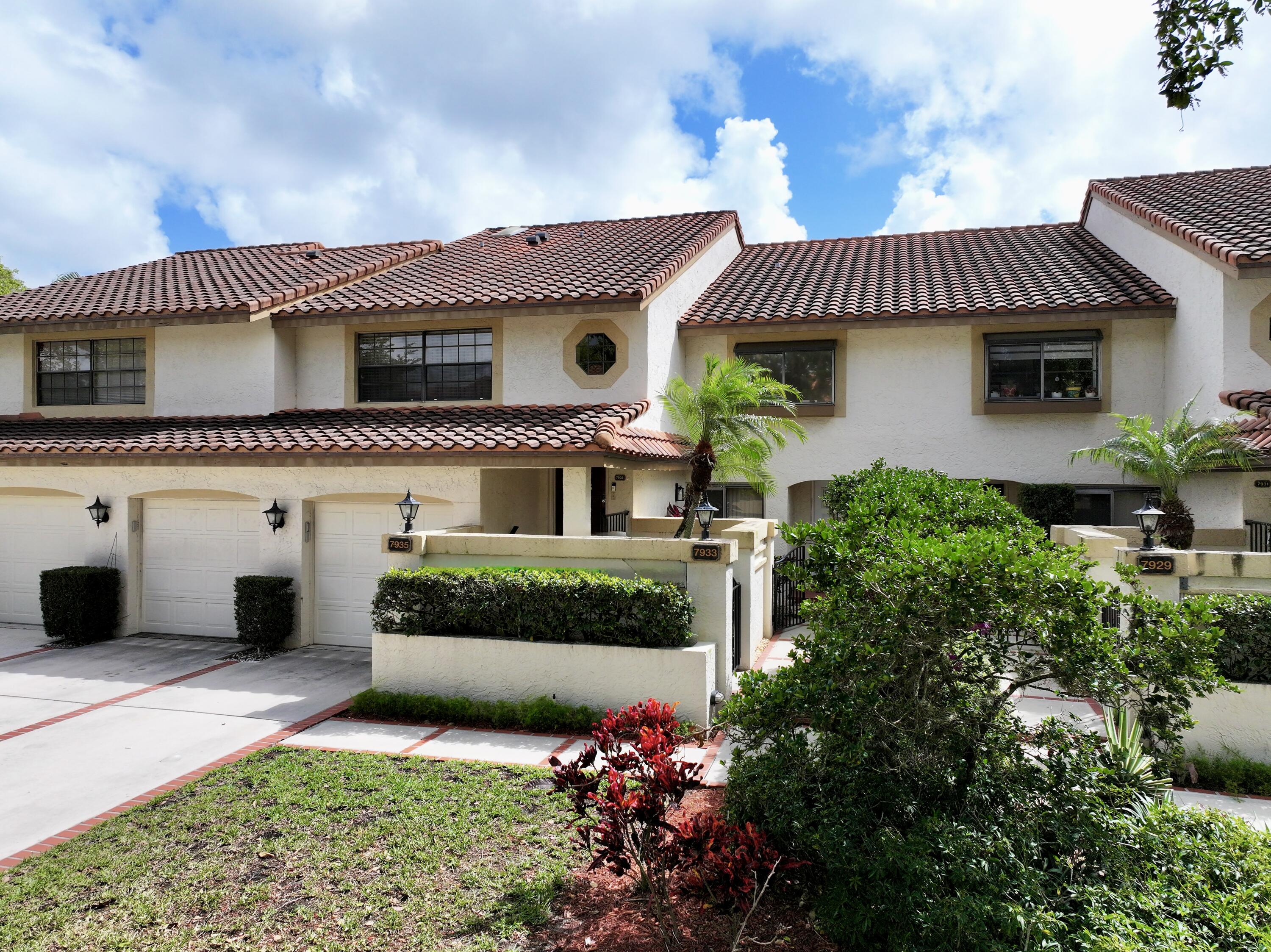 7935 La Mirada Drive Boca Raton, FL 33433 - Photo 3 of 71 DJI_20260306024751_0781_D