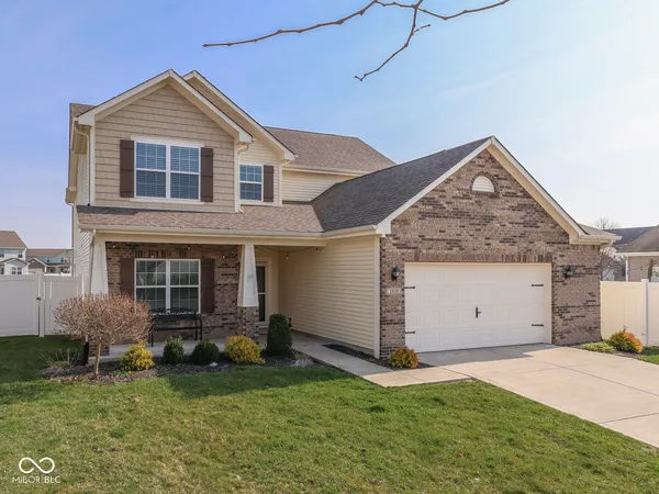 $375,000 | 1810 Maplewood Court, Pendleton, IN 46064