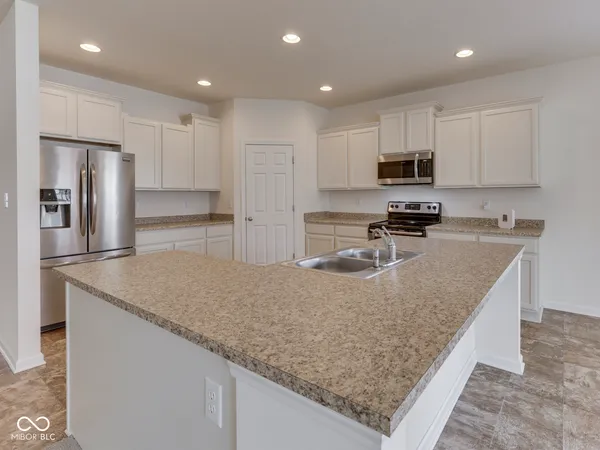 $375,000 | 1810 Maplewood Court, Pendleton, IN 46064