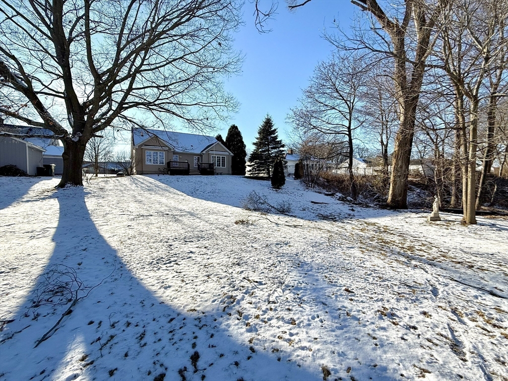 61 Park Avenue Webster, MA 01570 - Photo 41 of 42