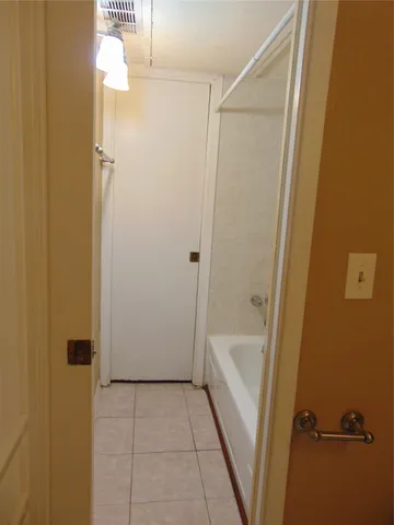 $1,700 | 215 Postoffice Street, Unit 802, Galveston, TX 77550