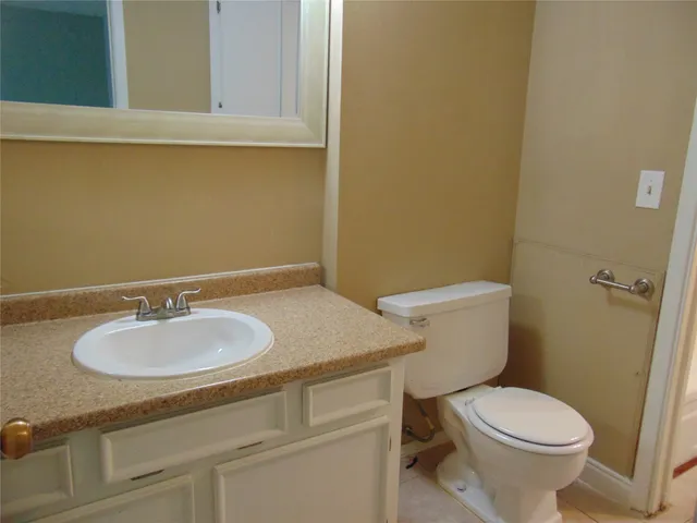 $1,700 | 215 Postoffice Street, Unit 802, Galveston, TX 77550