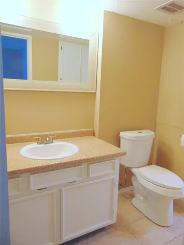 $1,700 | 215 Postoffice Street, Unit 802, Galveston, TX 77550