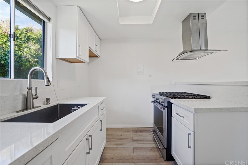 5977 Nelda Street, Unit 1 Simi Valley, CA 93063 - Photo 15 of 26