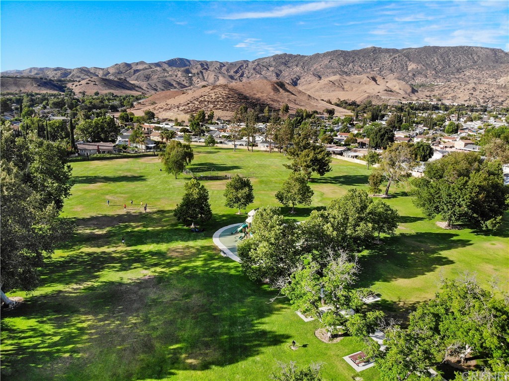 5977 Nelda Street, Unit 1 Simi Valley, CA 93063 - Photo 6 of 26