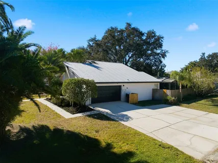 $379,000 | 5103 Fernbrook Lane, Lakeland, FL 33811
