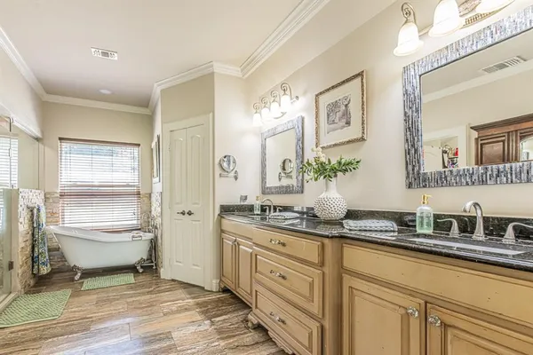 $1,200,000 | 616 Frontier Court, Colleyville, TX 76034