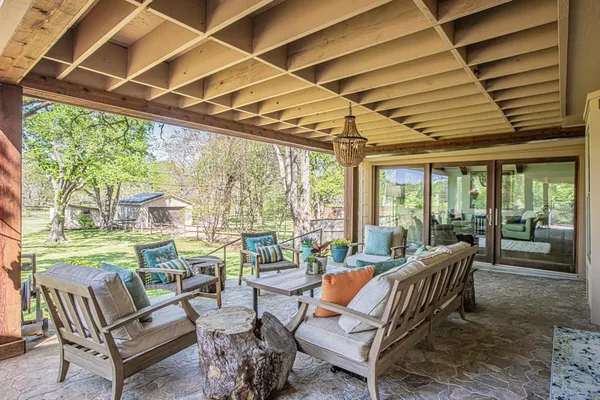 $1,200,000 | 616 Frontier Court, Colleyville, TX 76034