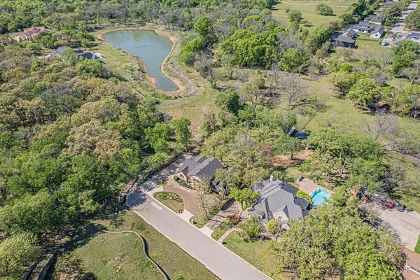 $1,200,000 | 616 Frontier Court, Colleyville, TX 76034