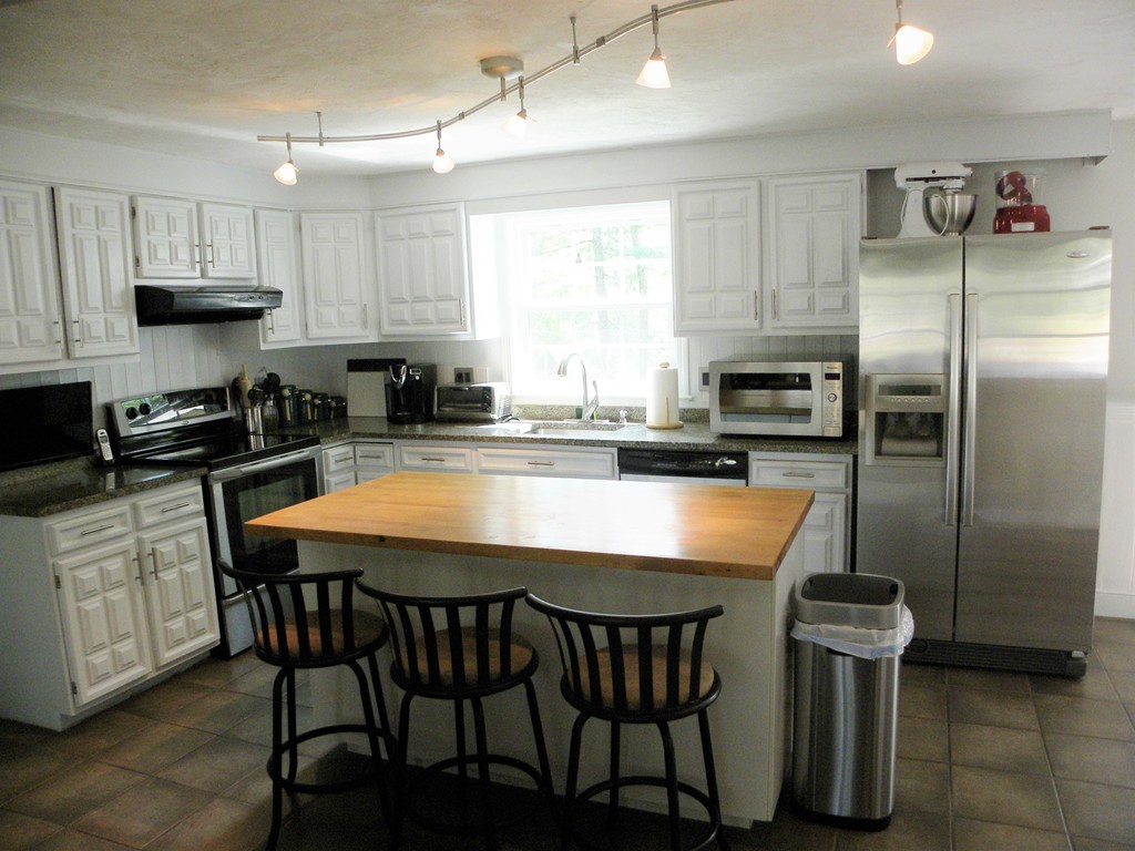 1 Longmeadow Road Norfolk, MA 02056 - Photo 4 of 30 Gallery Image 4