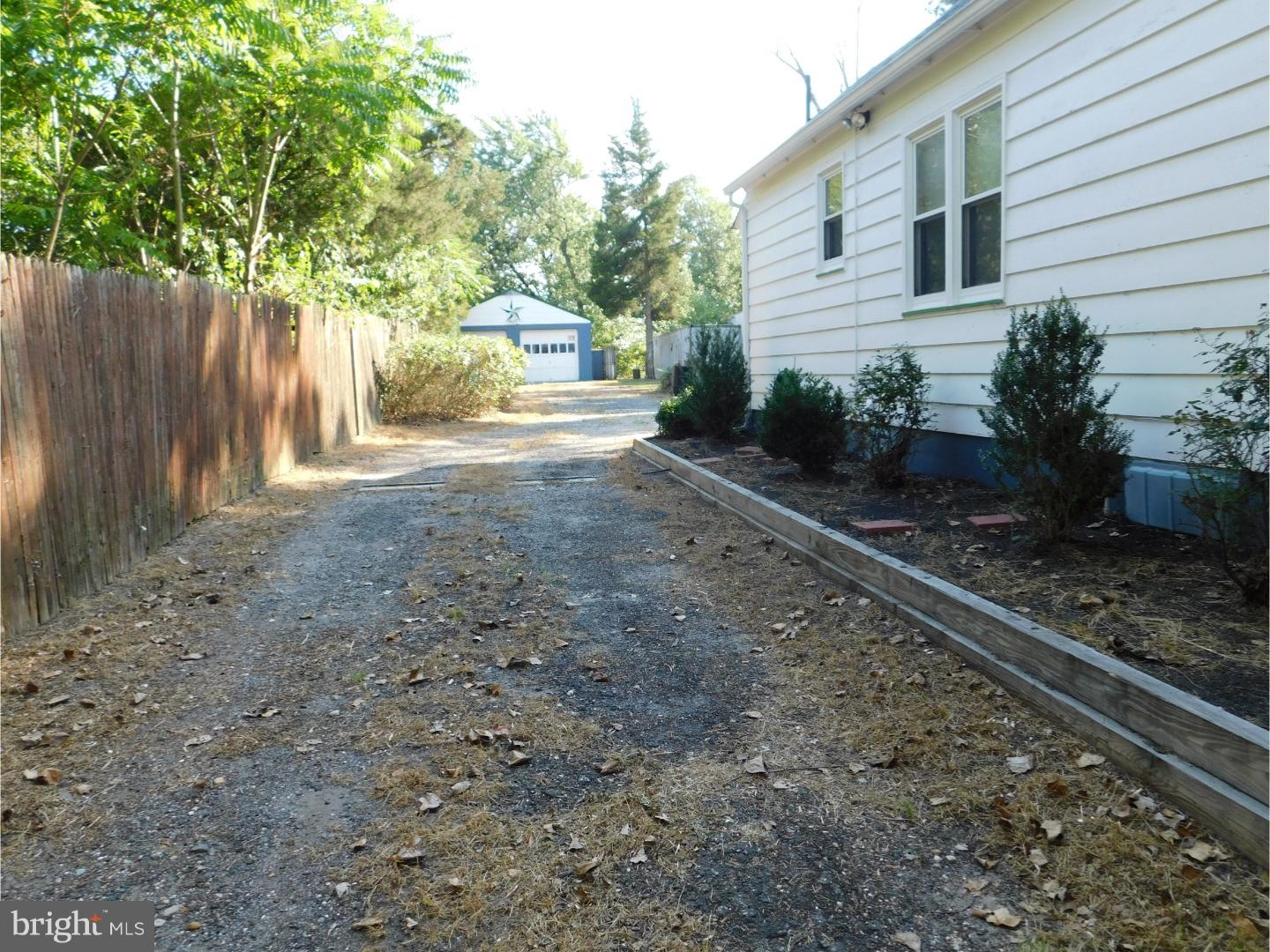 1647 Almond Road Vineland, NJ 08360 - Photo 3 of 19 Gallery Image 3