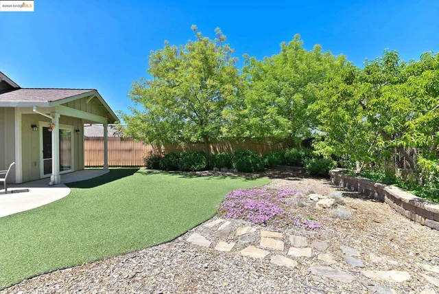 a view of an outdoor space and yard