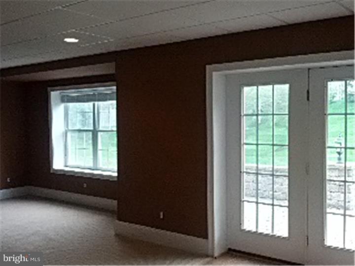206 Crescent Road, Unit 14 Landenberg, PA 19350 - Photo 5 of 13 Family Room
