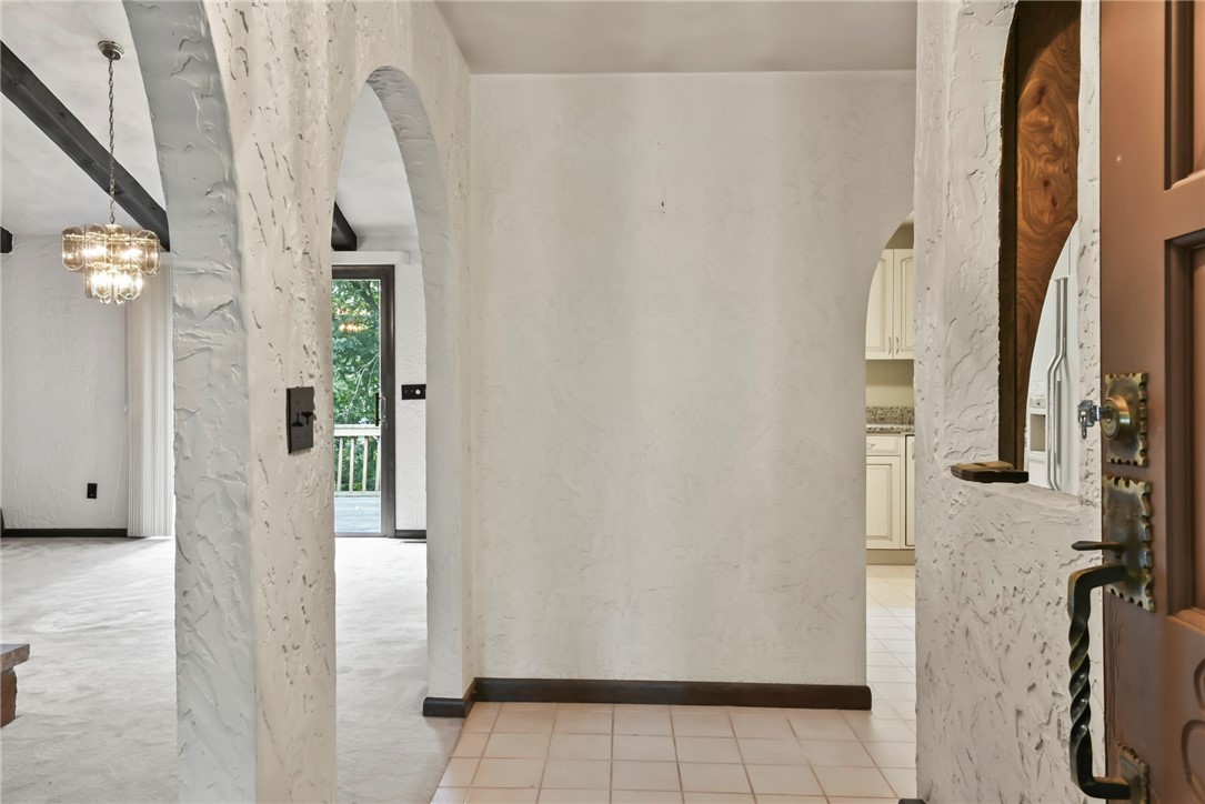 14 Greenbrier Road Smithfield, RI 02828 - Photo 16 of 27 Gallery Image 16