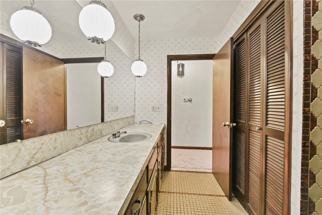 14 Greenbrier Road Smithfield, RI 02828 - Photo 20 of 27 Gallery Image 20