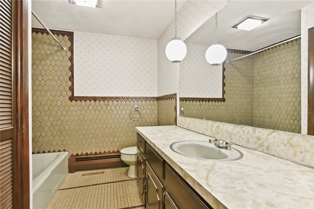 14 Greenbrier Road Smithfield, RI 02828 - Photo 21 of 27 Gallery Image 21