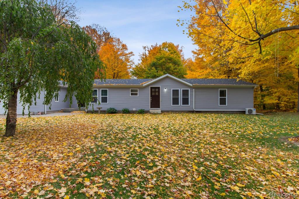 4595 Conrad Road Mayville, MI 48744 - Photo 4 of 46