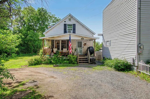 $237,000 | 180 South Main Street, St. Albans, VT 05478