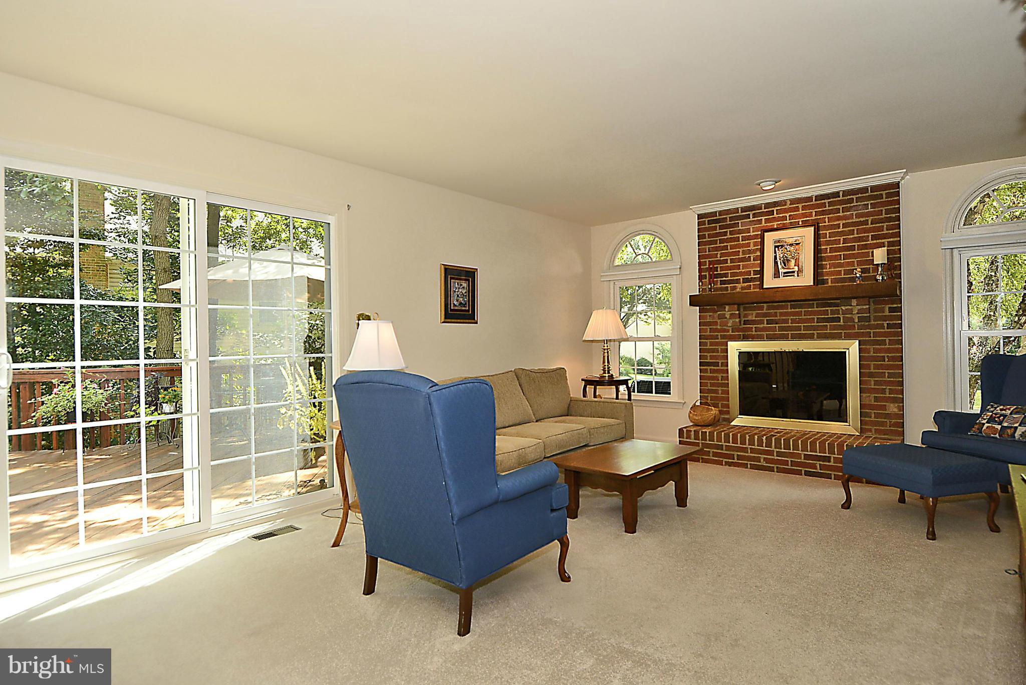 9033 Scott Street Springfield, VA 22153 - Photo 8 of 30 Family Room