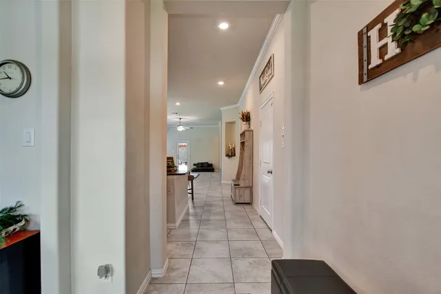 a very nice looking room with a bench