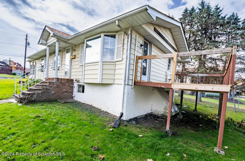 343 Atlantic Street Jessup, PA 18434 - Photo 15 of 19 a view of a back yard of the house