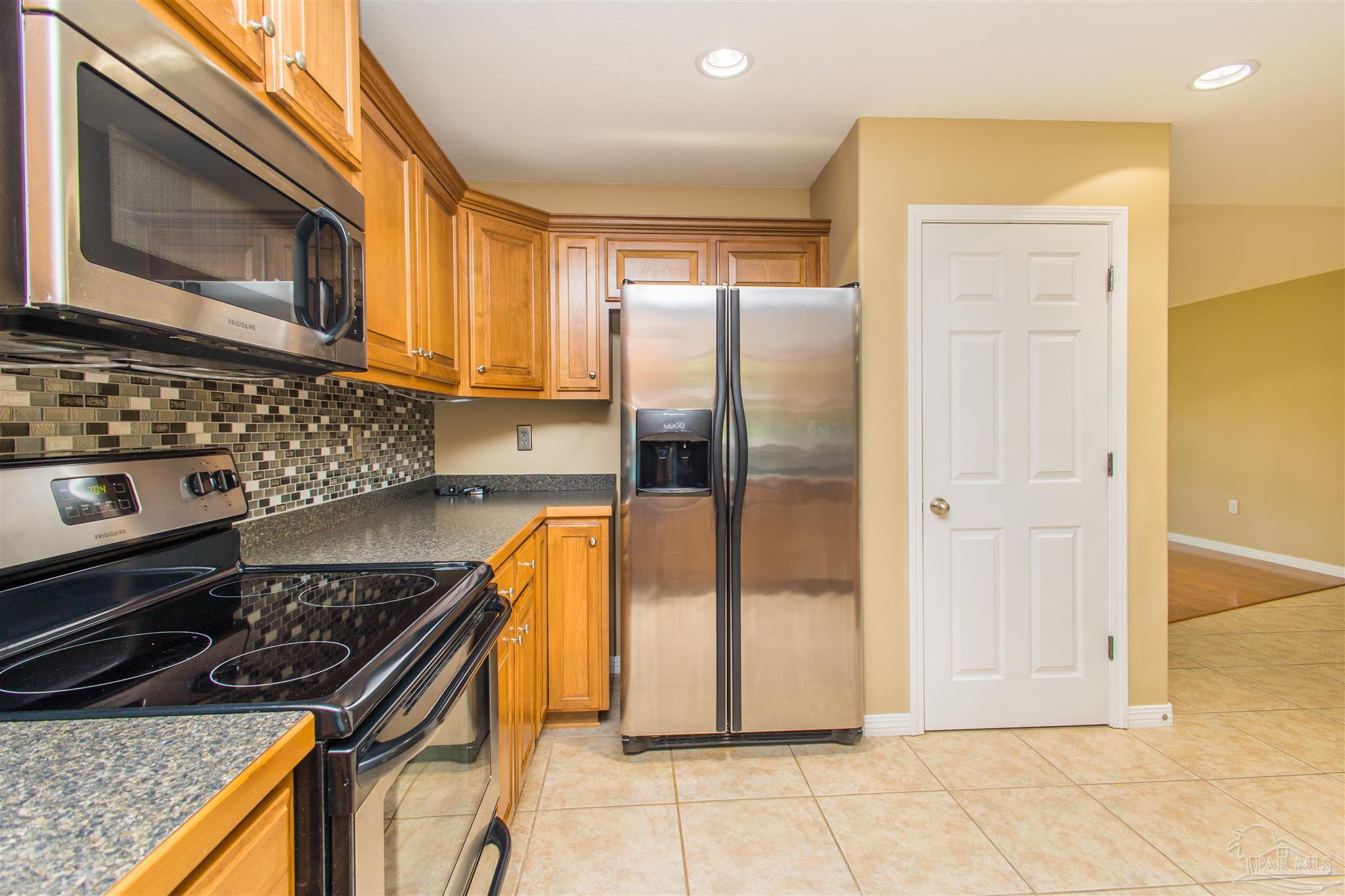 1654 Eagle Terrace Cantonment, FL 32533 - Photo 13 of 26