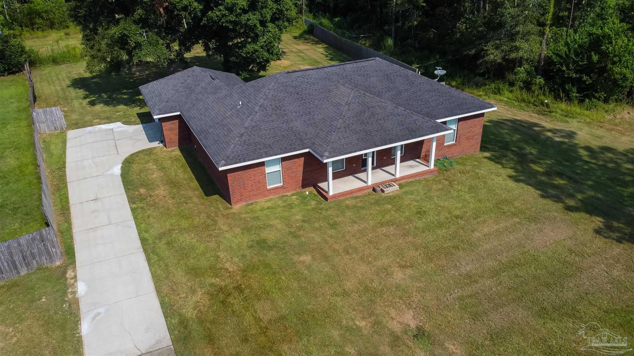 1654 Eagle Terrace Cantonment, FL 32533 - Photo 3 of 26