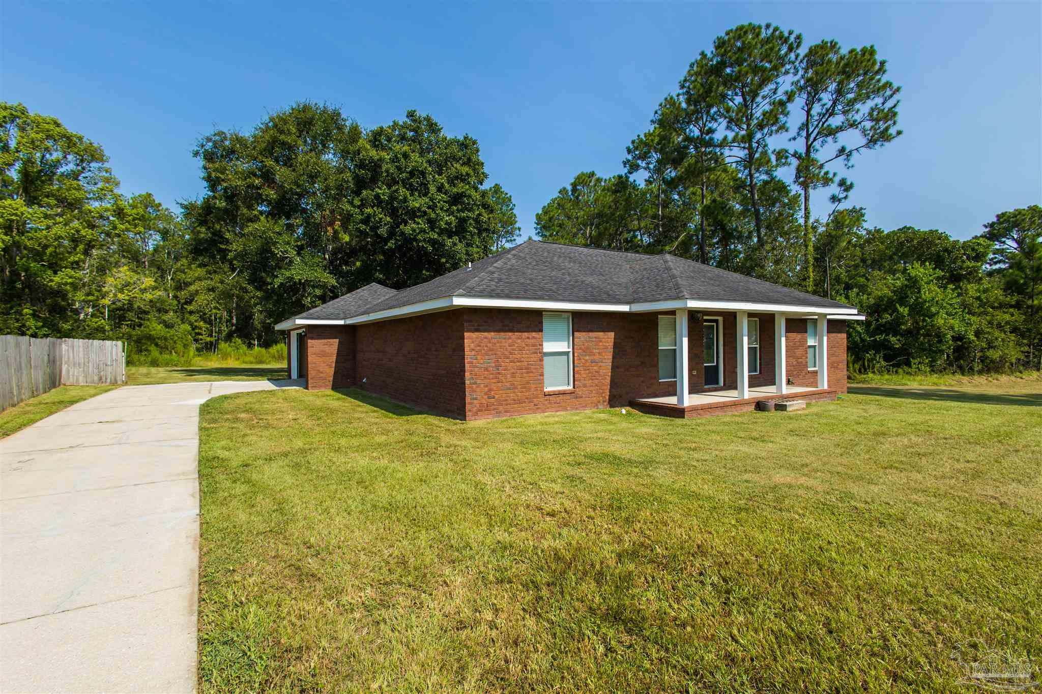 1654 Eagle Terrace Cantonment, FL 32533 - Photo 4 of 26