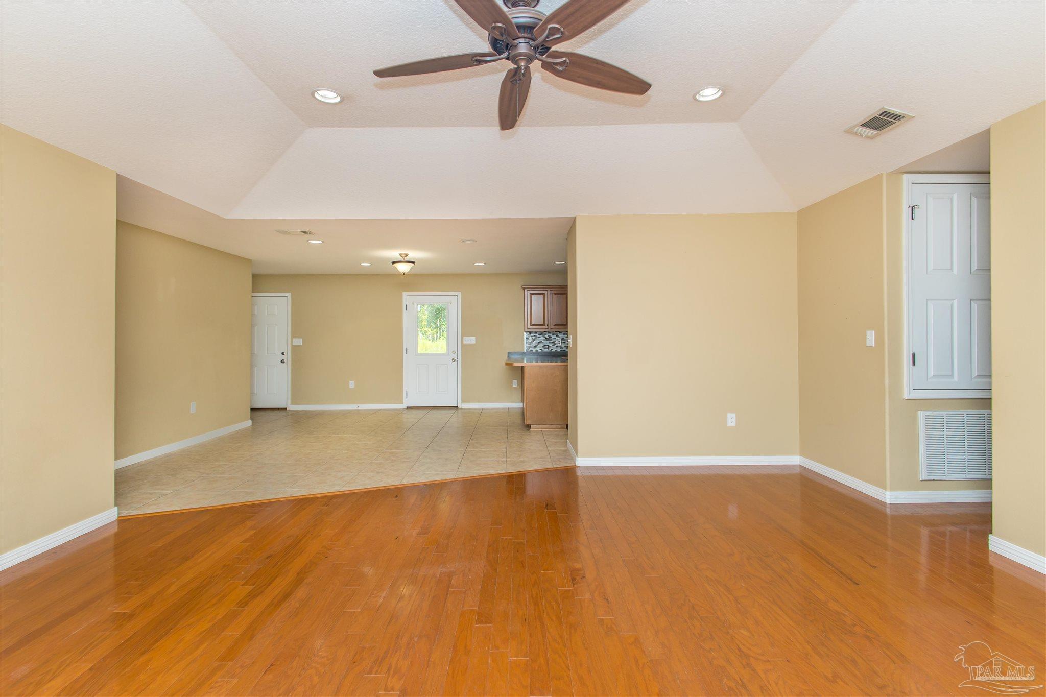 1654 Eagle Terrace Cantonment, FL 32533 - Photo 6 of 26