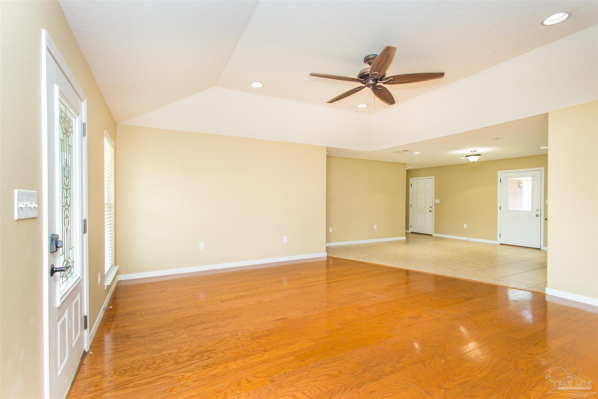 1654 Eagle Terrace Cantonment, FL 32533 - Photo 7 of 26