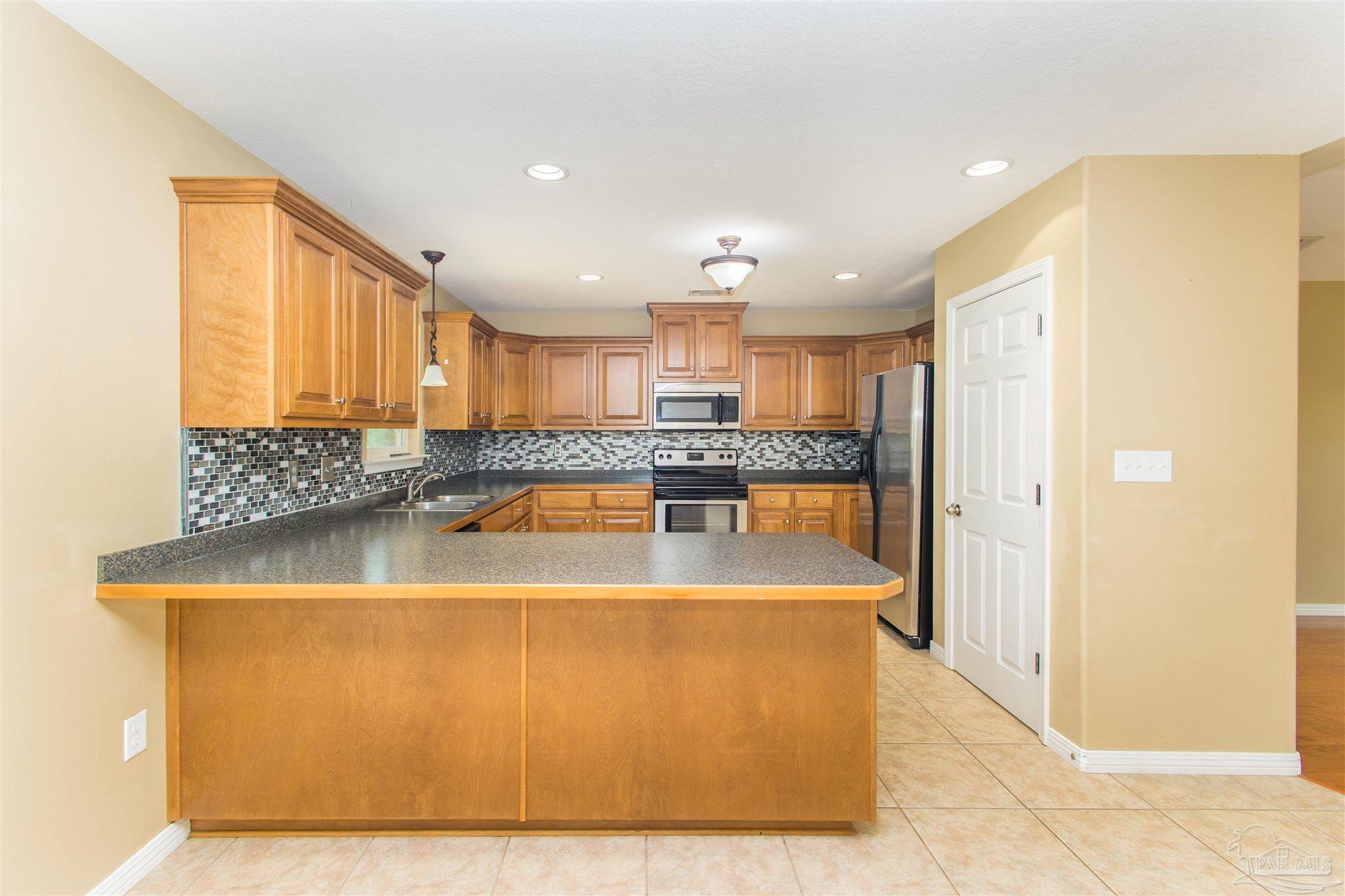 1654 Eagle Terrace Cantonment, FL 32533 - Photo 9 of 26