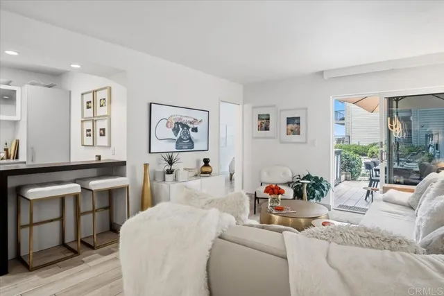 $1,620,000 | 940 Sealane Drive, Unit 3, Encinitas, CA 92024