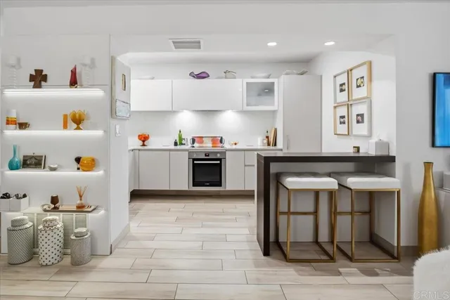 $1,620,000 | 940 Sealane Drive, Unit 3, Encinitas, CA 92024