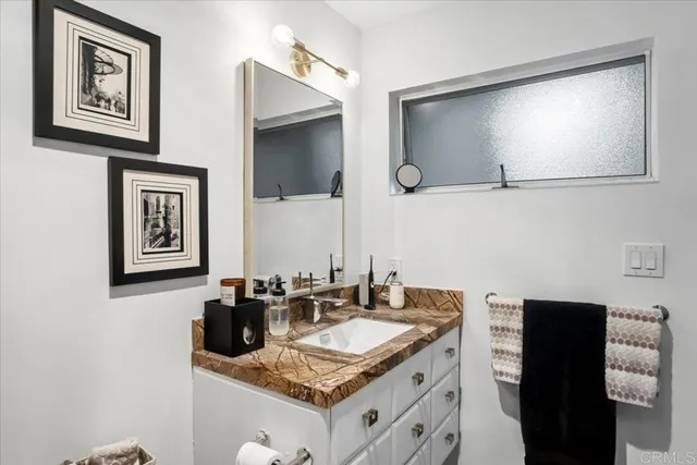 $1,620,000 | 940 Sealane Drive, Unit 3, Encinitas, CA 92024