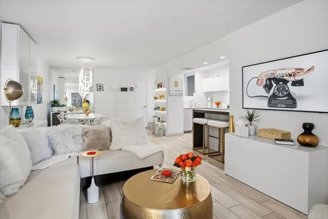 $1,620,000 | 940 Sealane Drive, Unit 3, Encinitas, CA 92024