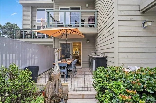 $1,620,000 | 940 Sealane Drive, Unit 3, Encinitas, CA 92024