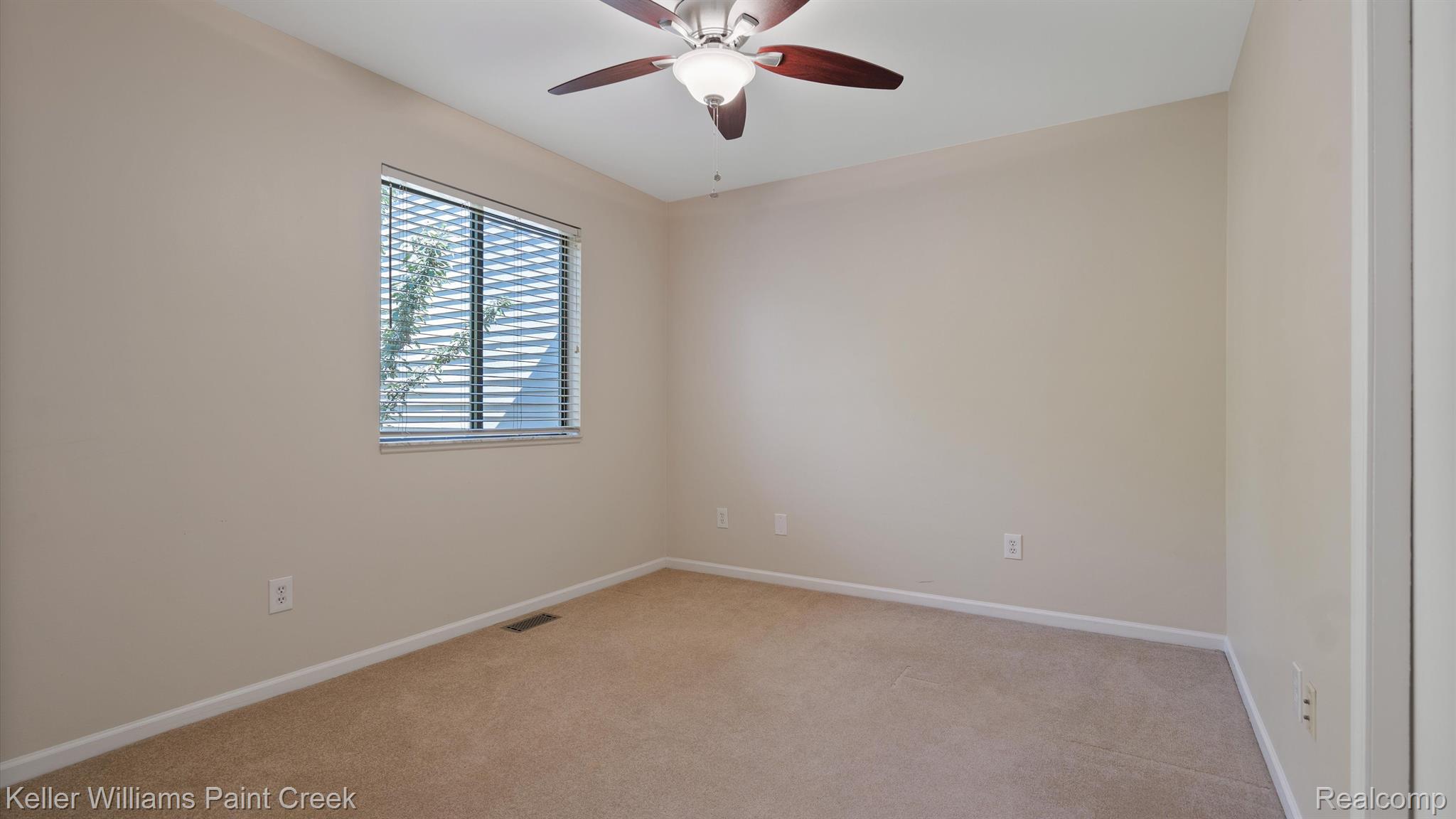 1555 Streamwood Court Rochester, MI 48307 - Photo 10 of 14 Gallery Image 10