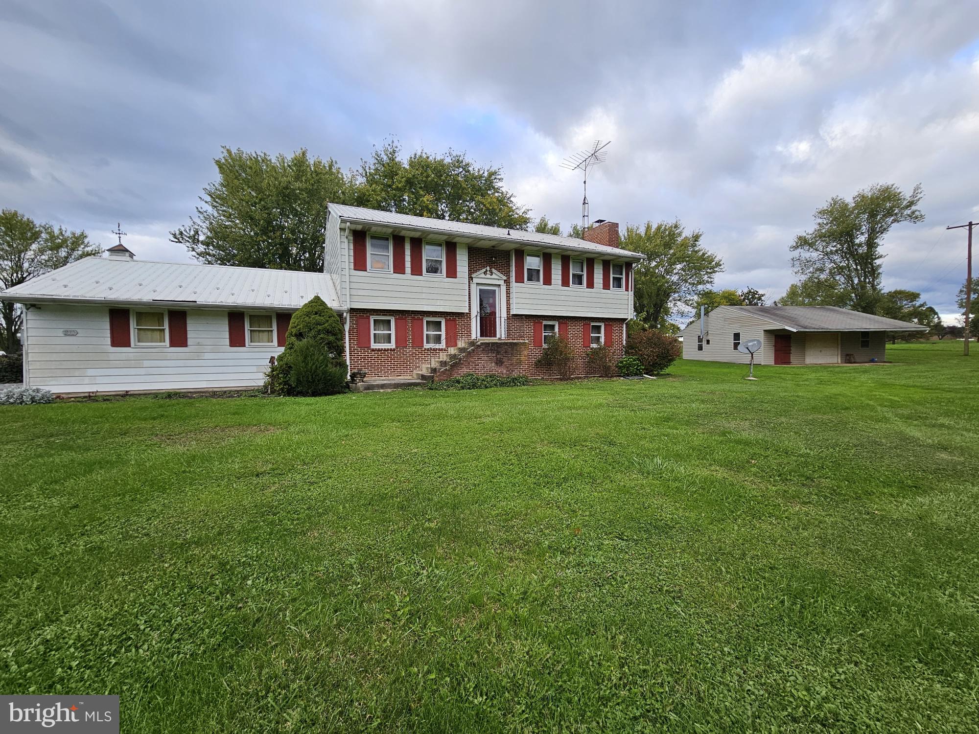 273 Protectory Road Abbottstown, PA 17301 - Photo 1 of 23 Gallery Image 1