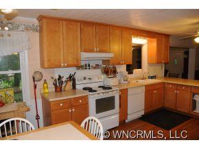 110 Raspberry Point Lane Flat Rock, NC 28731 - Photo 3 of 24 Gallery Image 3