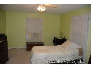 110 Raspberry Point Lane Flat Rock, NC 28731 - Photo 9 of 24 Gallery Image 9
