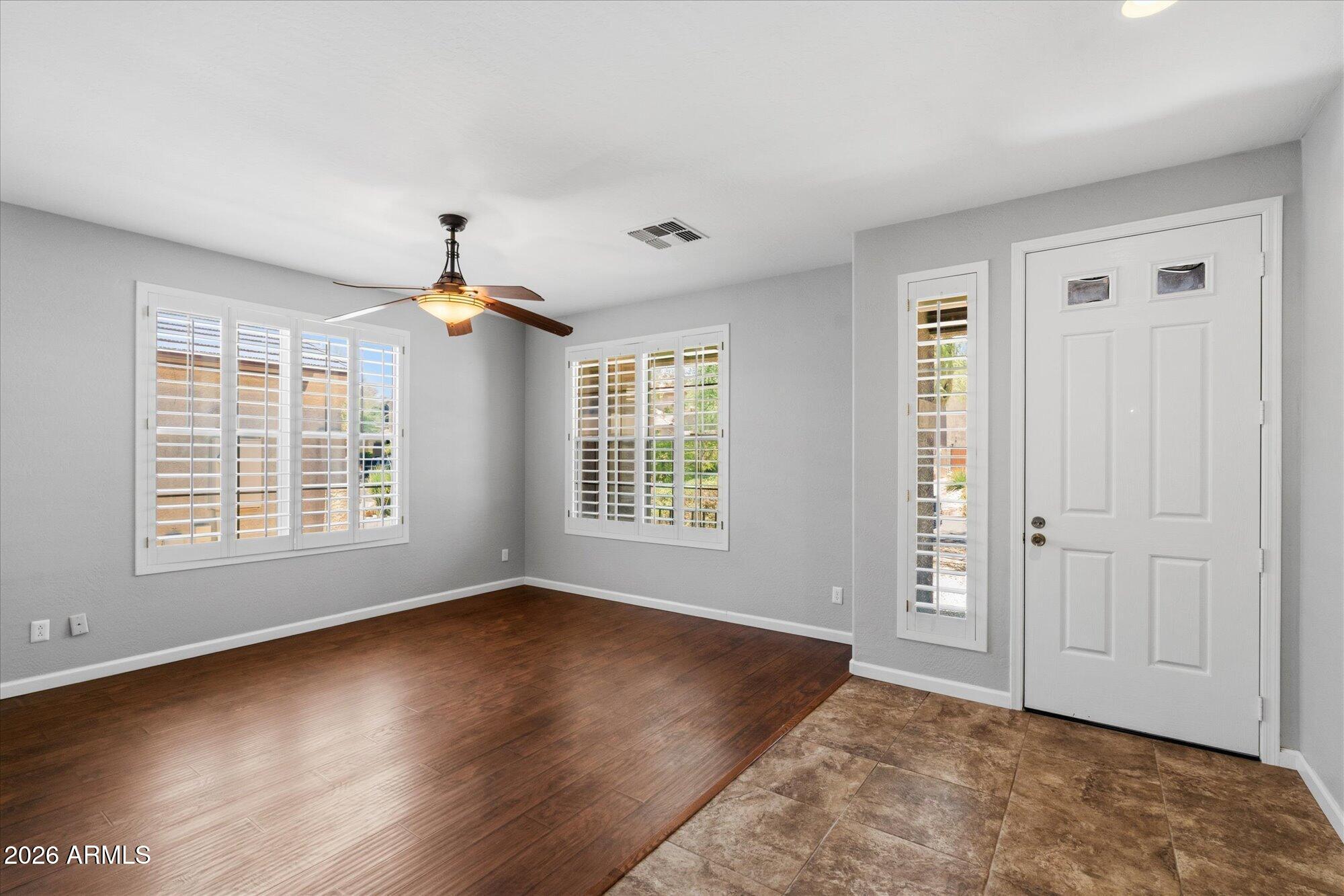 3009 West Trapanotto Road Phoenix, AZ 85086 - Photo 5 of 42 Living Room Entry