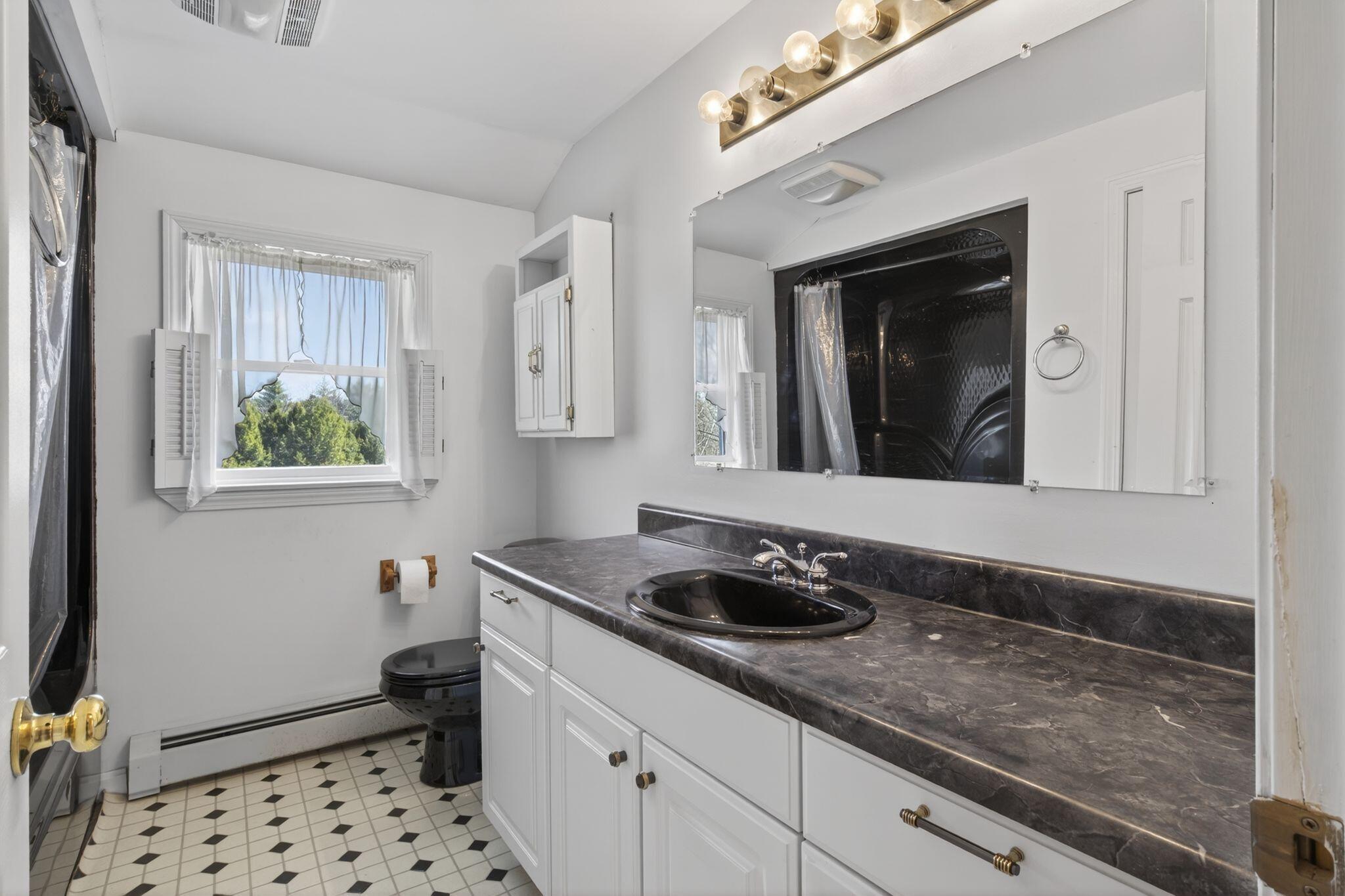 281 Portland Road Gray, ME 04039 - Photo 18 of 30 281_Portland_Rd_070
